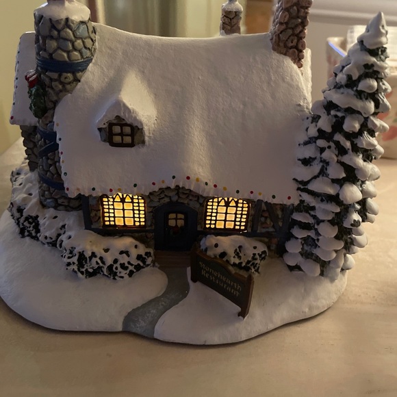 THOMAS KINKADE LIGHT UP CHRISTMAS HOUSE - Picture 2 of 7